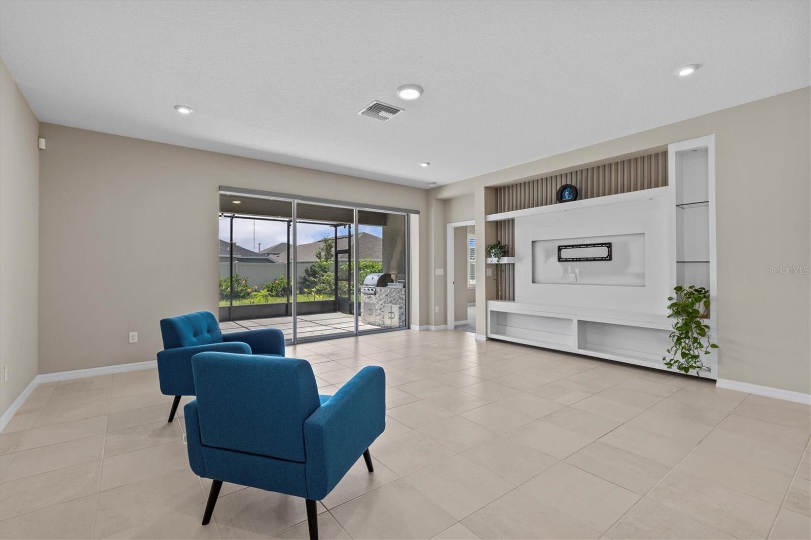 Listing photo id 32 for 10516 Tranquil Meadow Loop