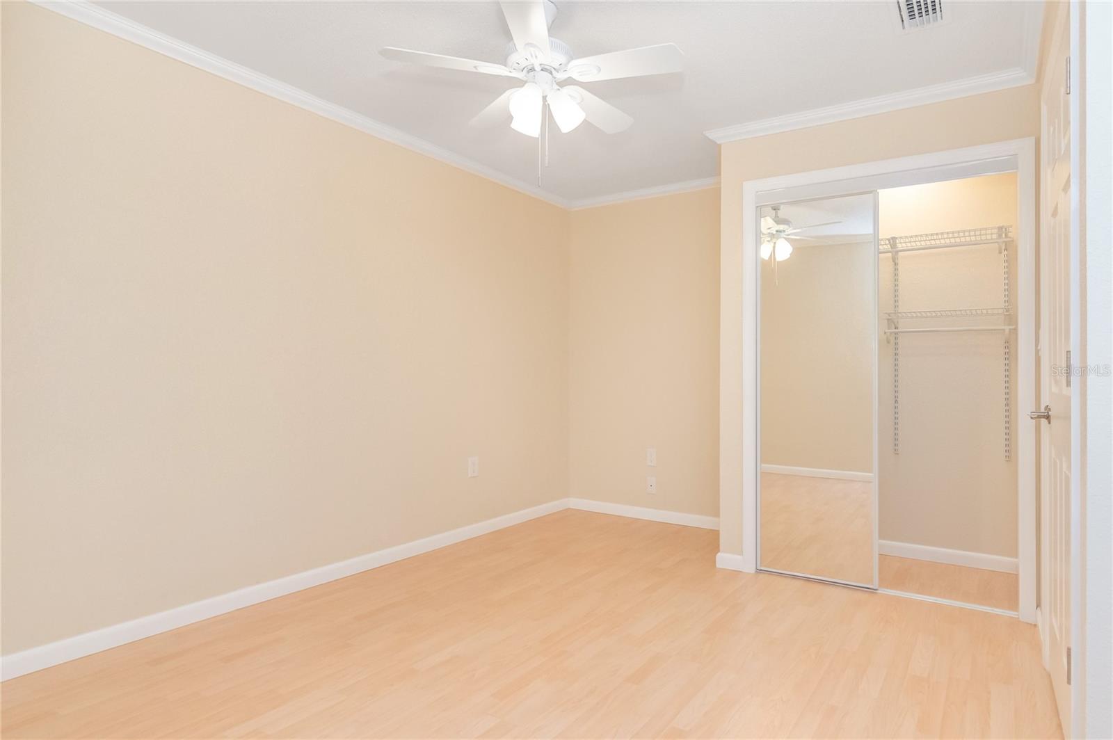 Image 16 of 26 For 644 Knowles Avenue 8