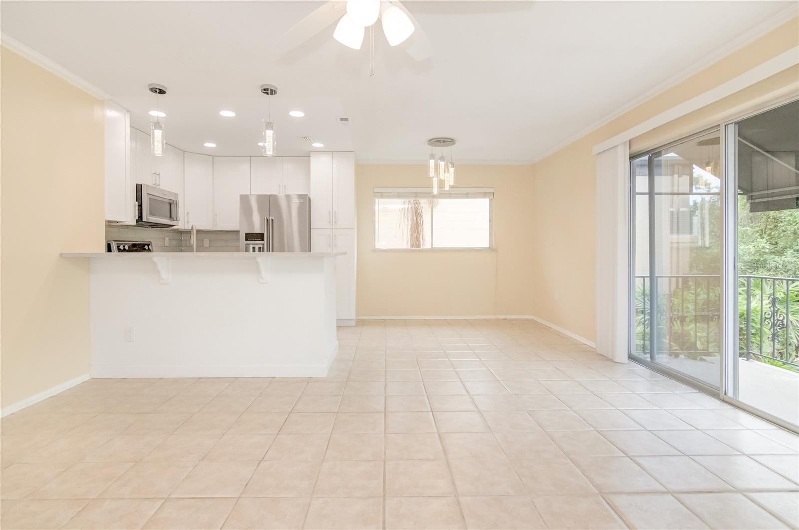 Image 6 of 26 For 644 Knowles Avenue 8