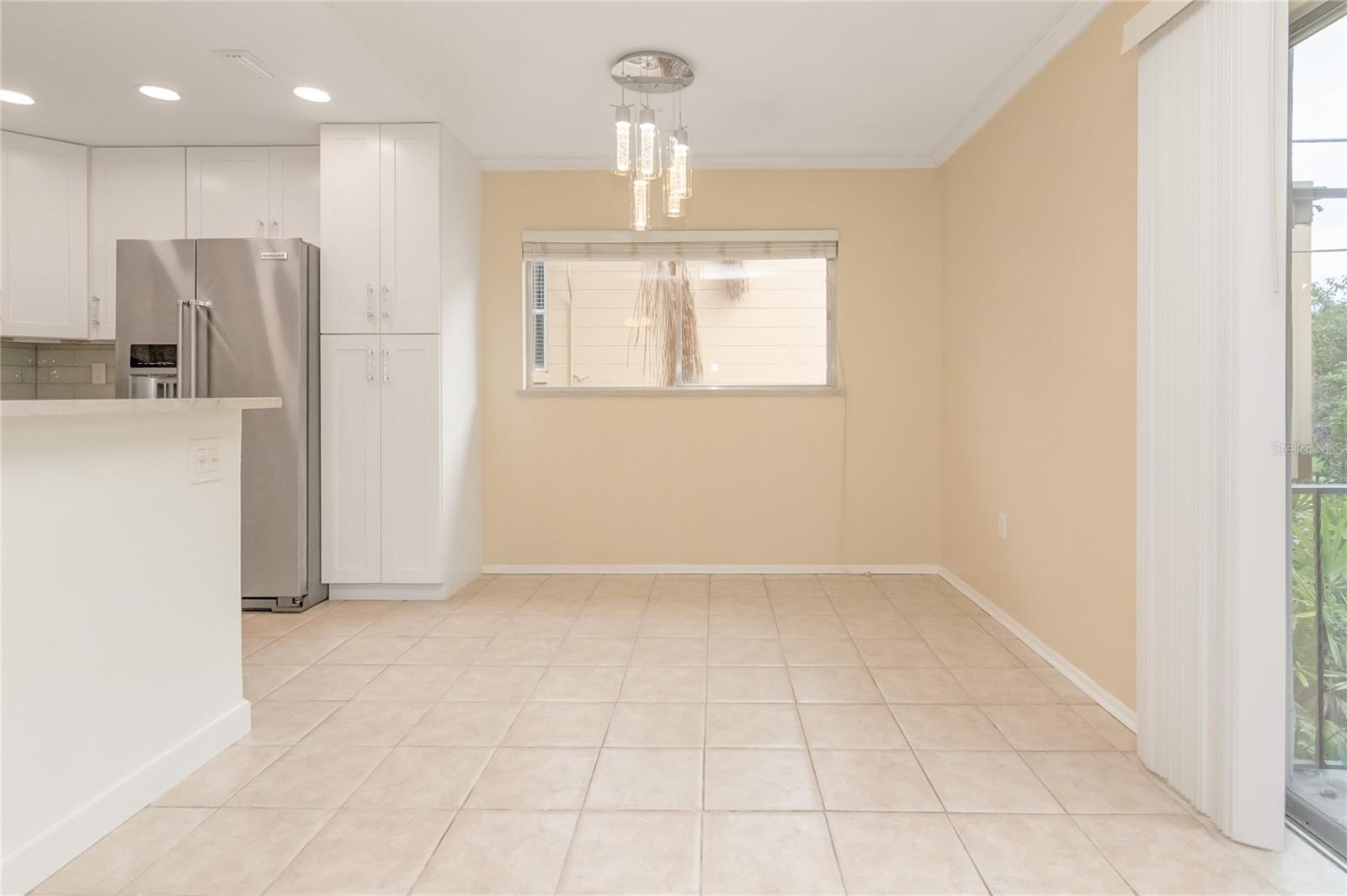 Image 7 of 26 For 644 Knowles Avenue 8
