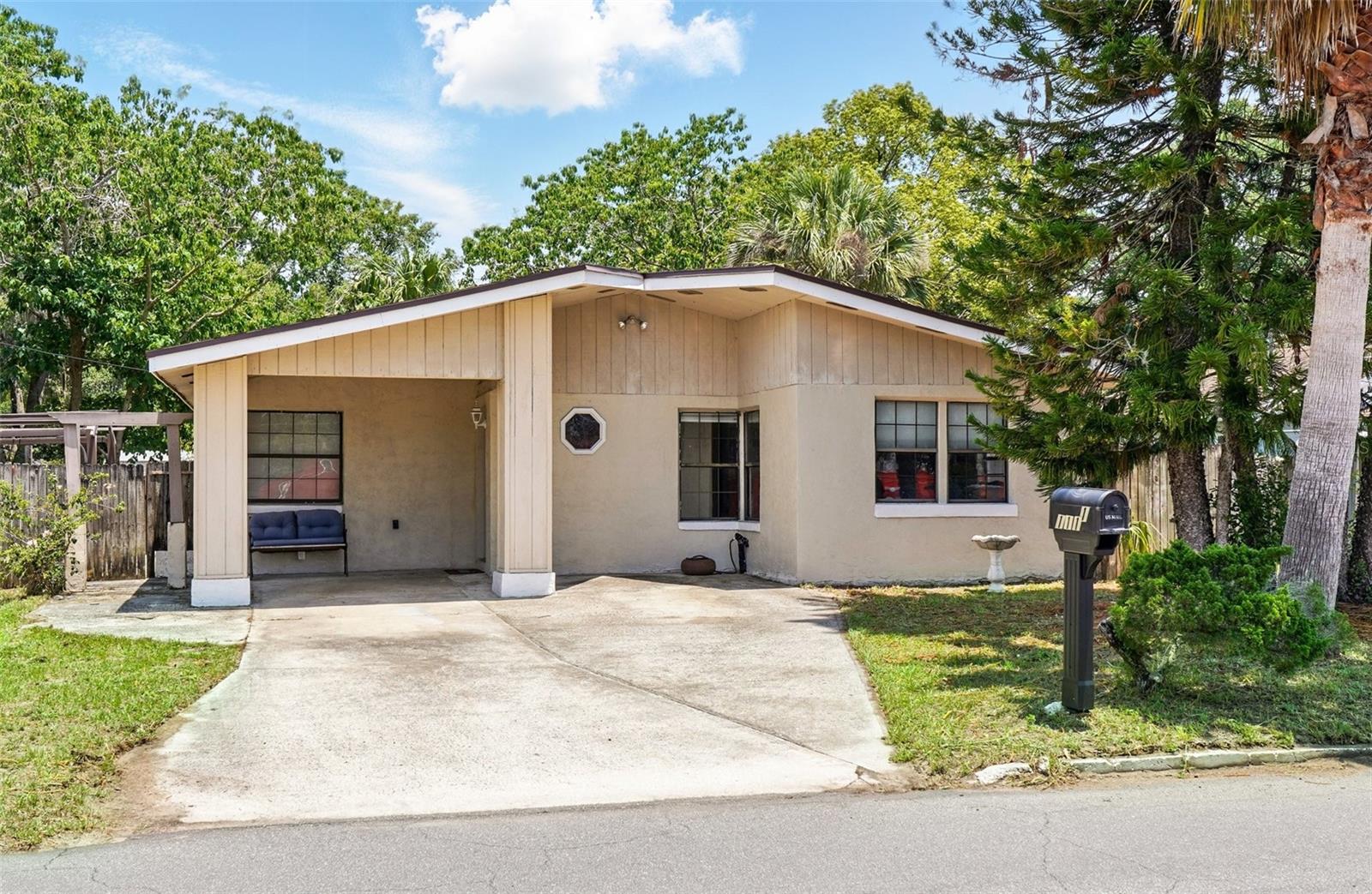Details for 1111 Liberty Avenue, MOUNT DORA, FL 32757