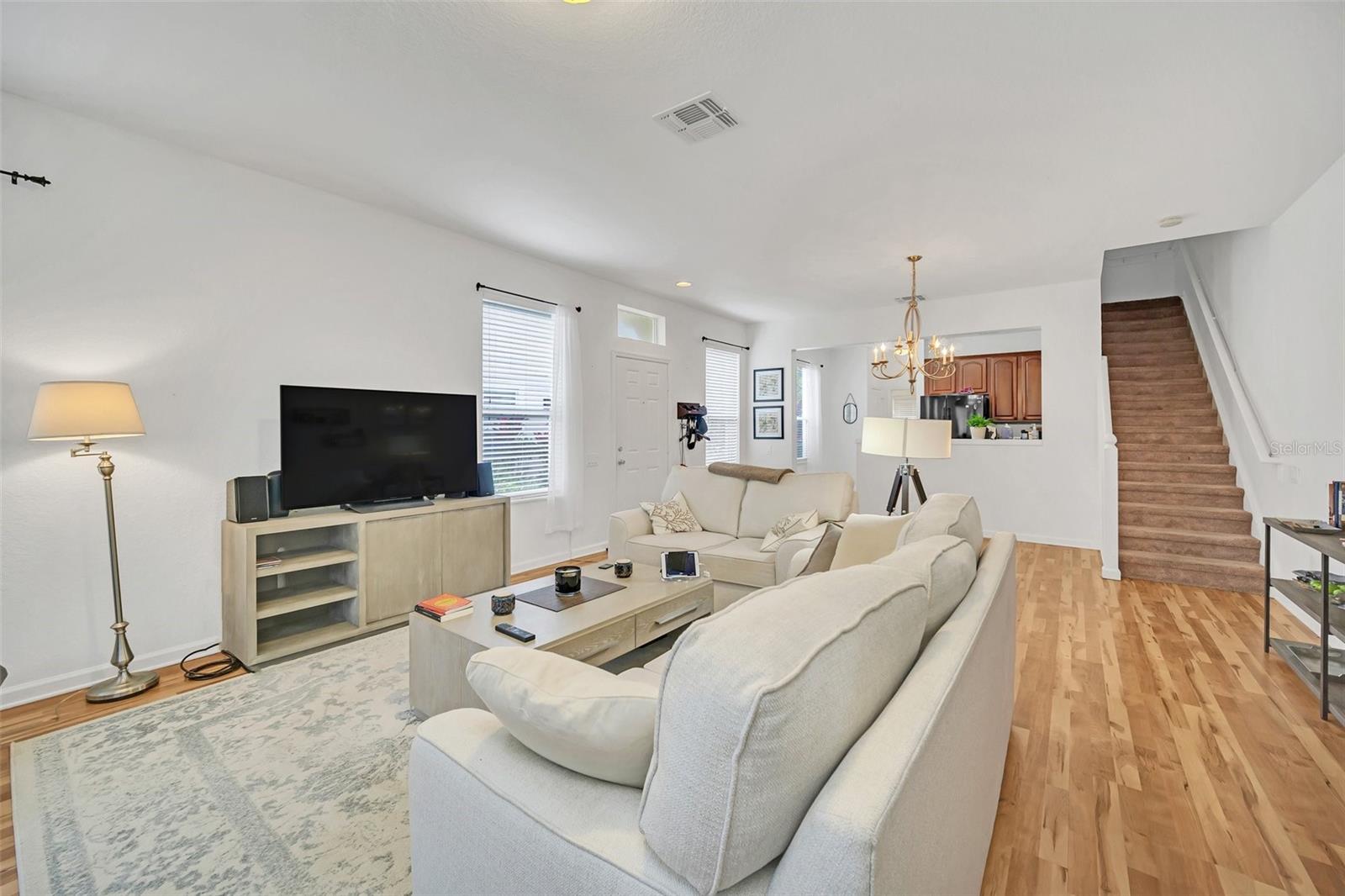 Image 11 of 36 For 7143 Cadiz Boulevard