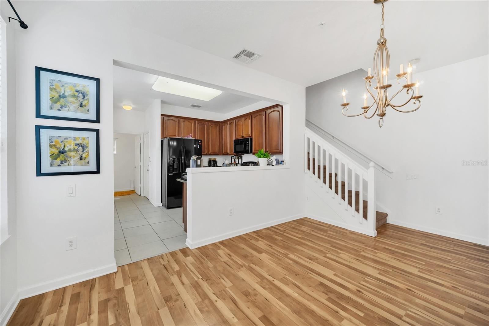 Image 13 of 36 For 7143 Cadiz Boulevard