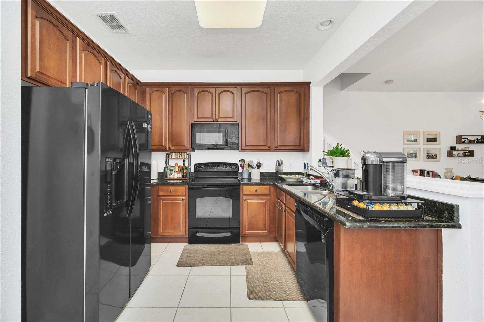 Image 16 of 36 For 7143 Cadiz Boulevard