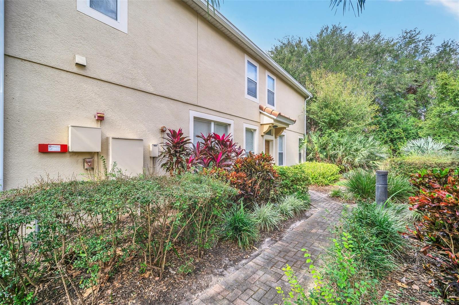Image 4 of 36 For 7143 Cadiz Boulevard