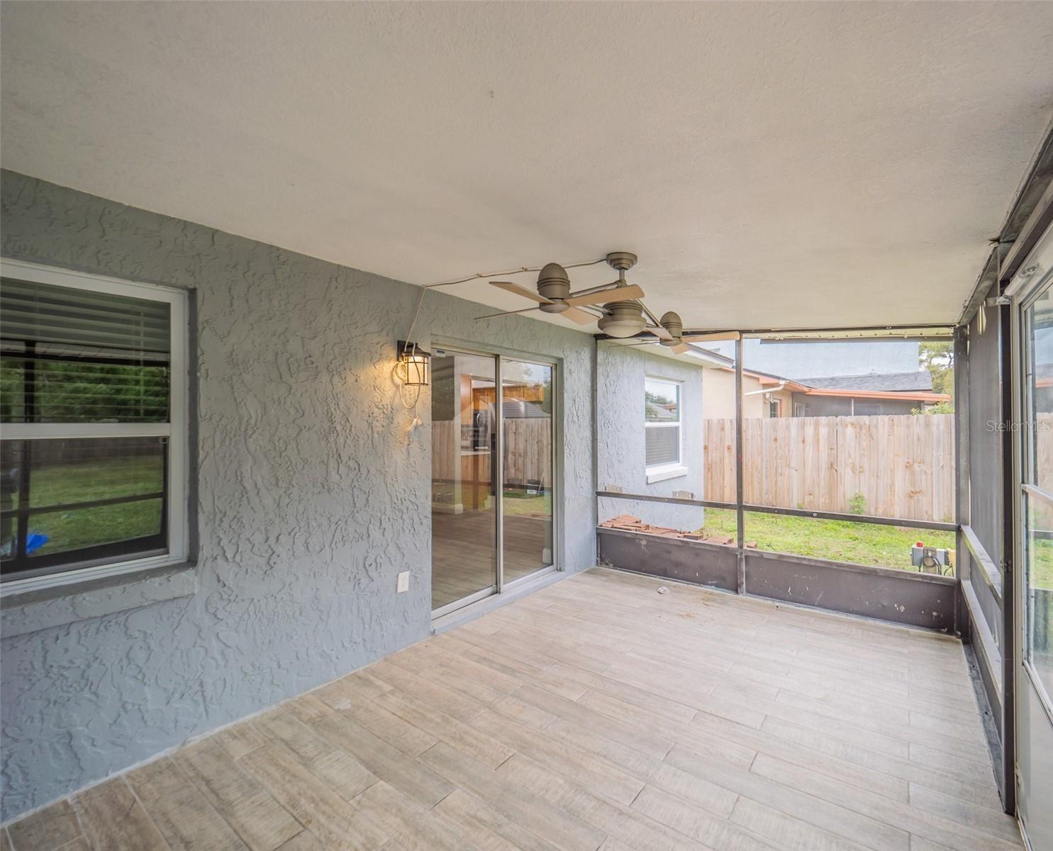 Image 28 of 33 For 2419 Rio Pinar Lakes Boulevard