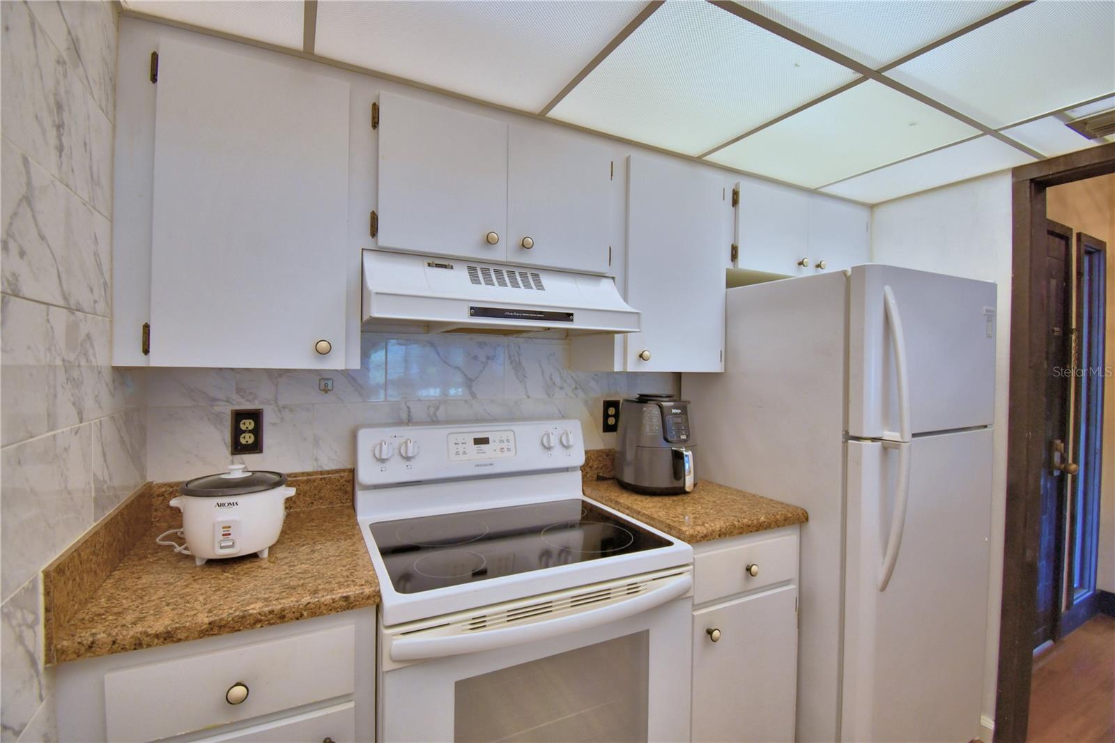 Image 11 of 35 For 5027 Sherwood Lane 3937