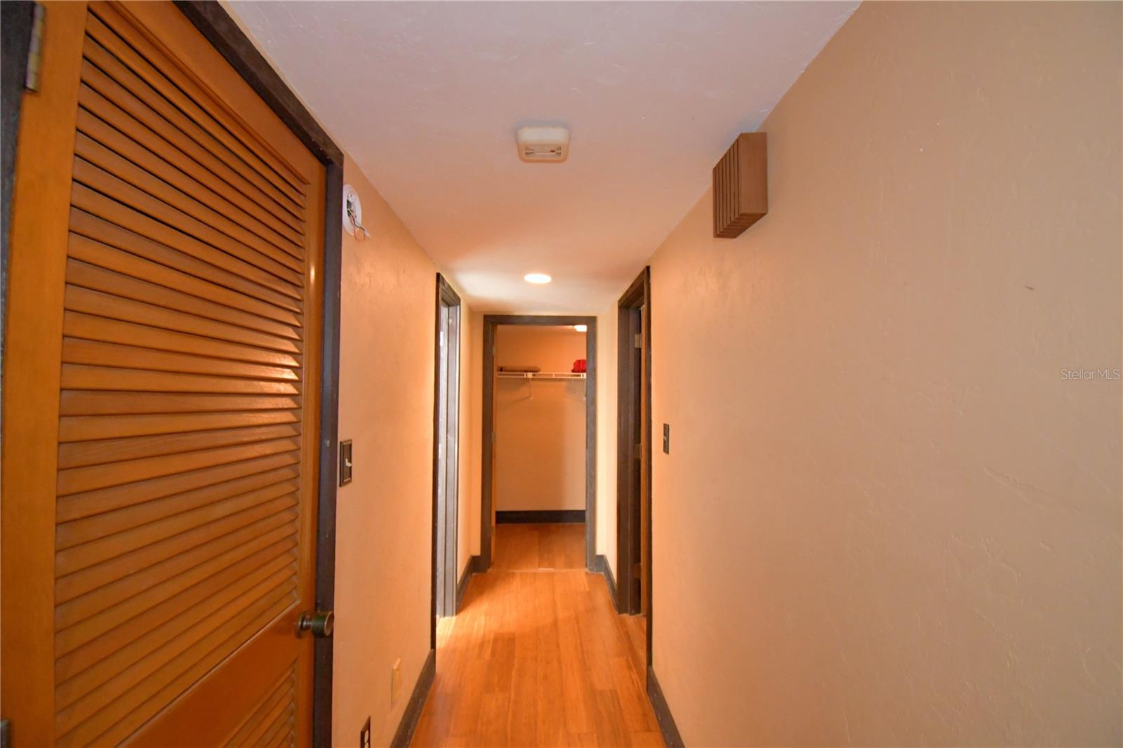 Image 19 of 35 For 5027 Sherwood Lane 3937