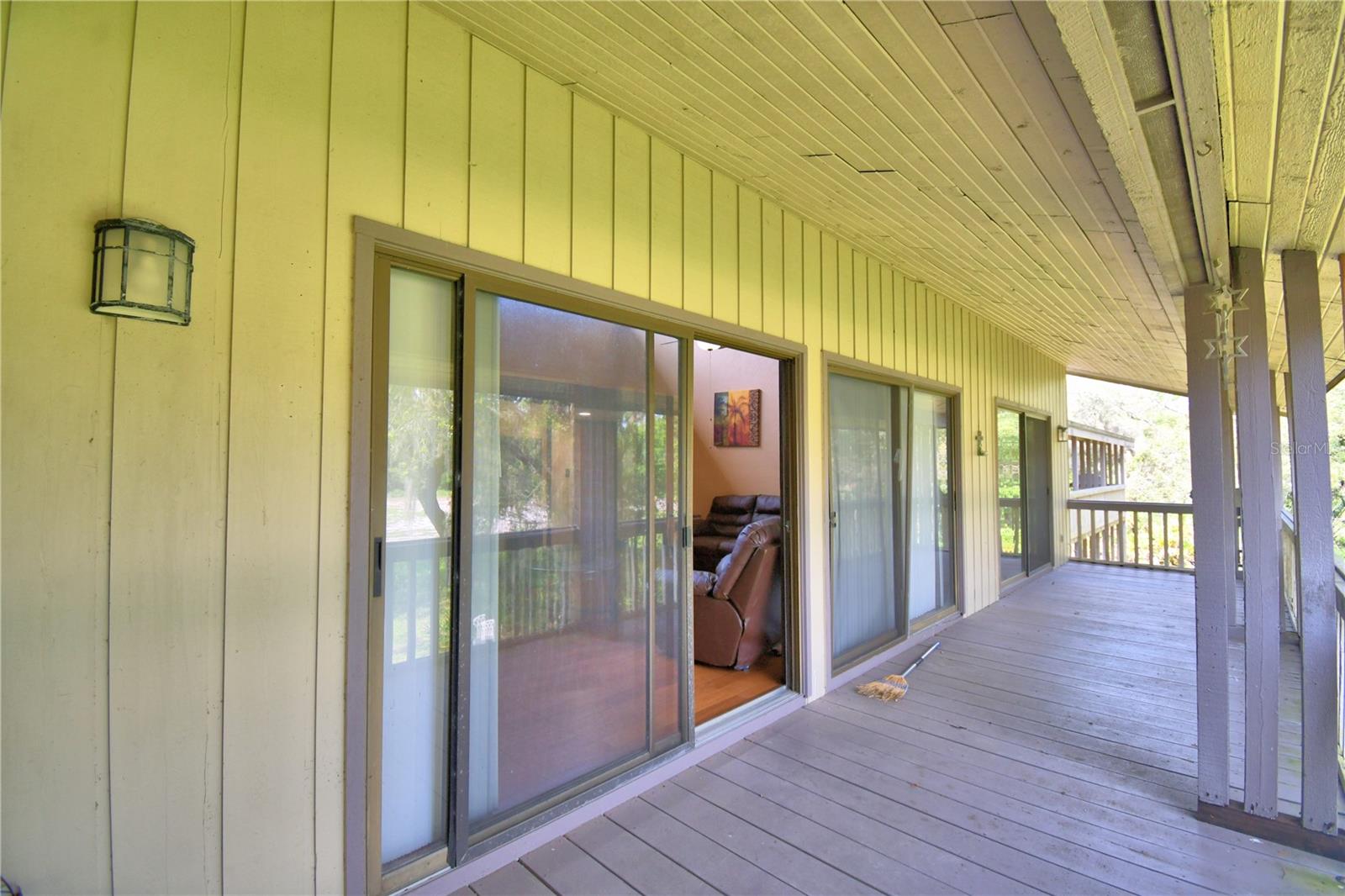 Image 28 of 35 For 5027 Sherwood Lane 3937