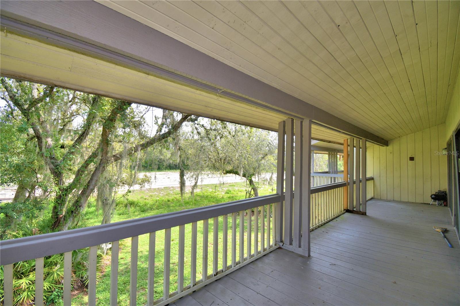 Image 31 of 35 For 5027 Sherwood Lane 3937