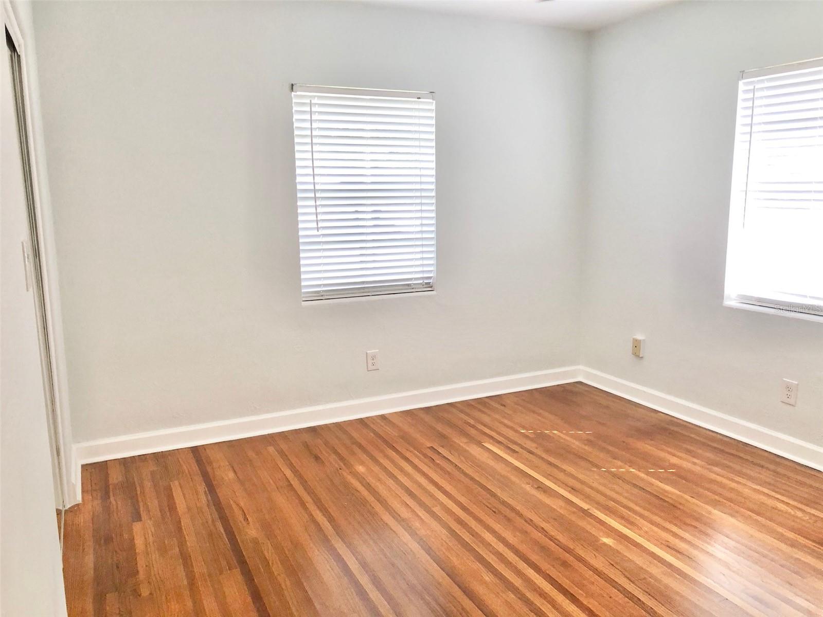 Image 11 of 25 For 1214 Warwick Place