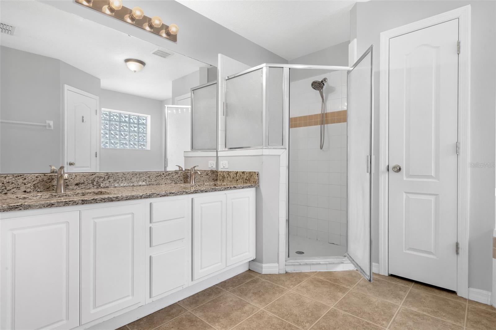 Image 12 of 20 For 10621 Cedar Forest Circle