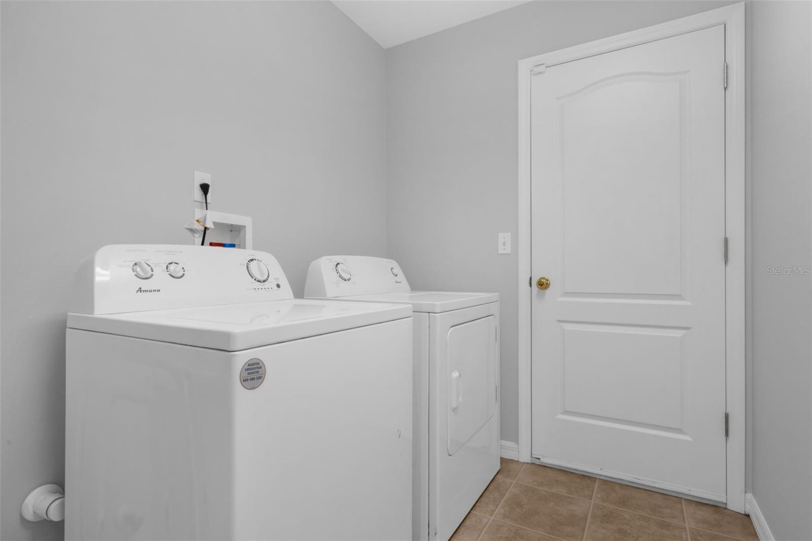 Image 17 of 20 For 10621 Cedar Forest Circle