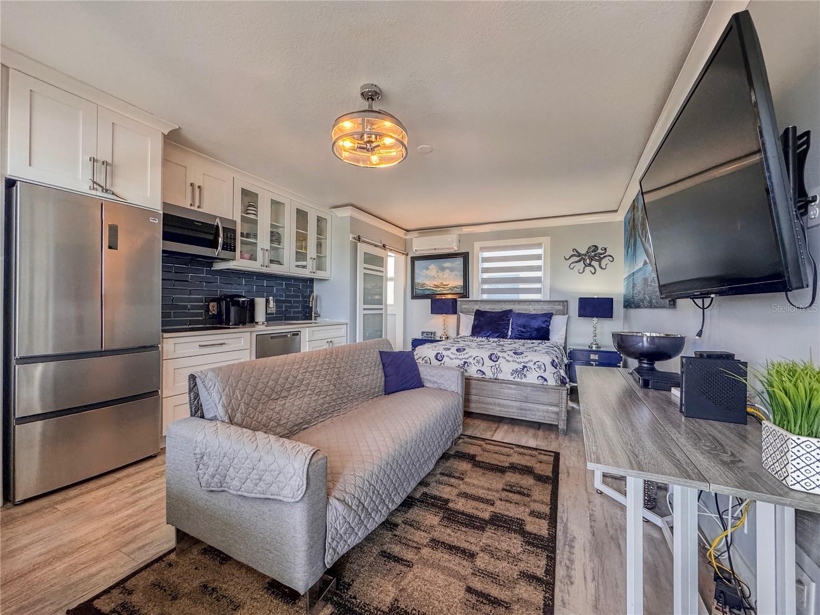 Image 3 of 31 For 935 Atlantic Avenue 244
