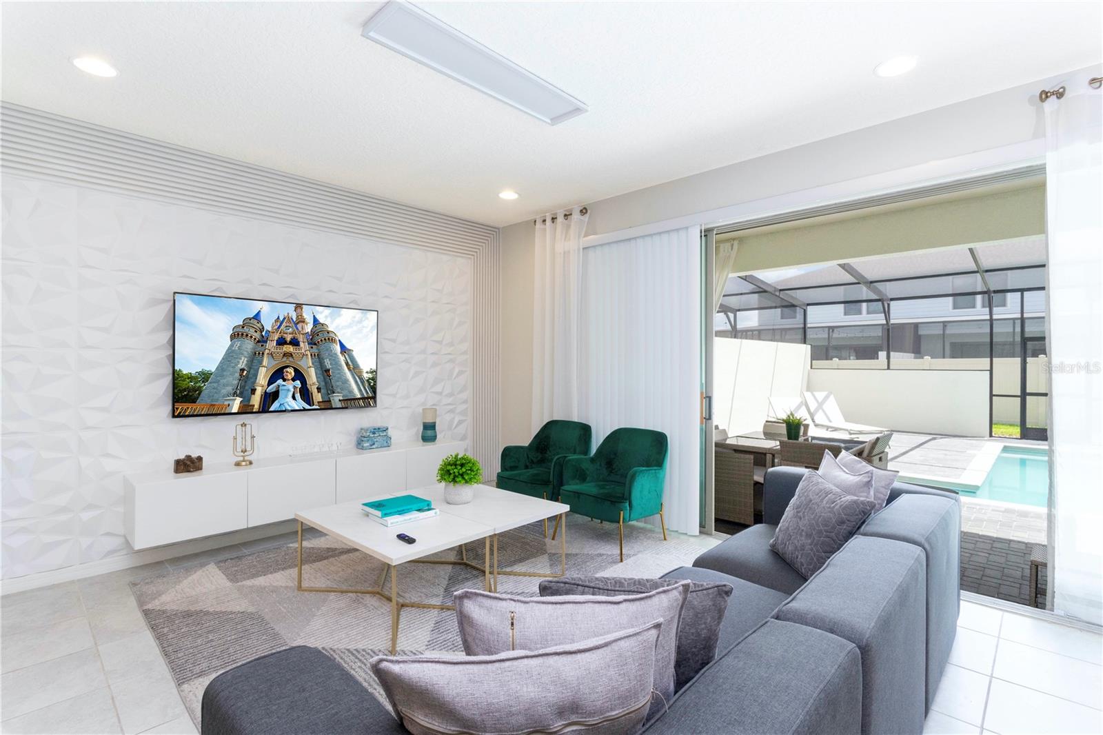 Image 18 of 64 For 2439 Dubai Street