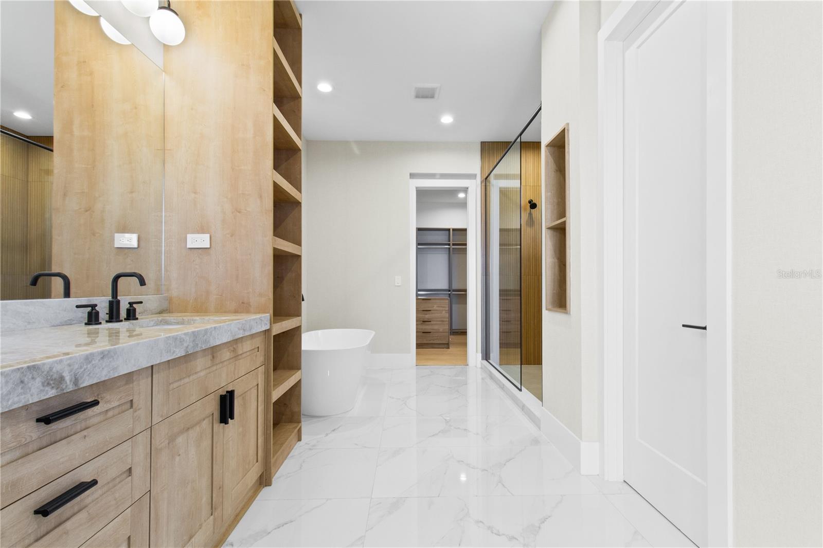 Image 20 of 33 For 7706 Ficquette Road