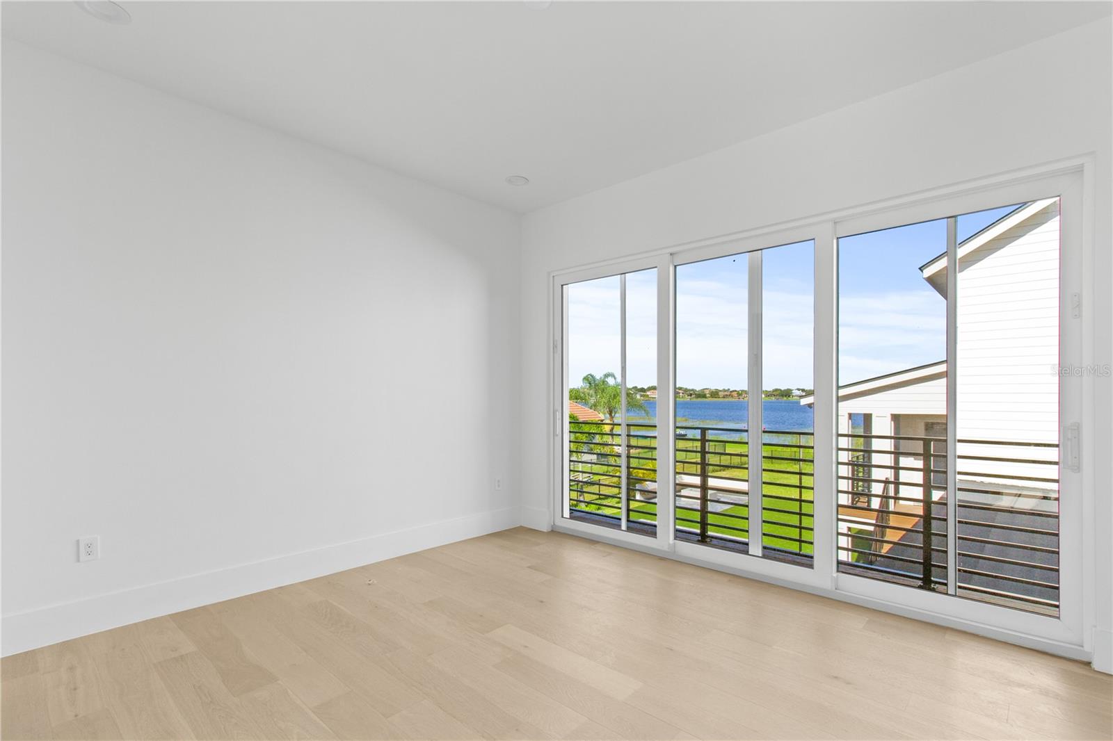 Image 31 of 33 For 7706 Ficquette Road