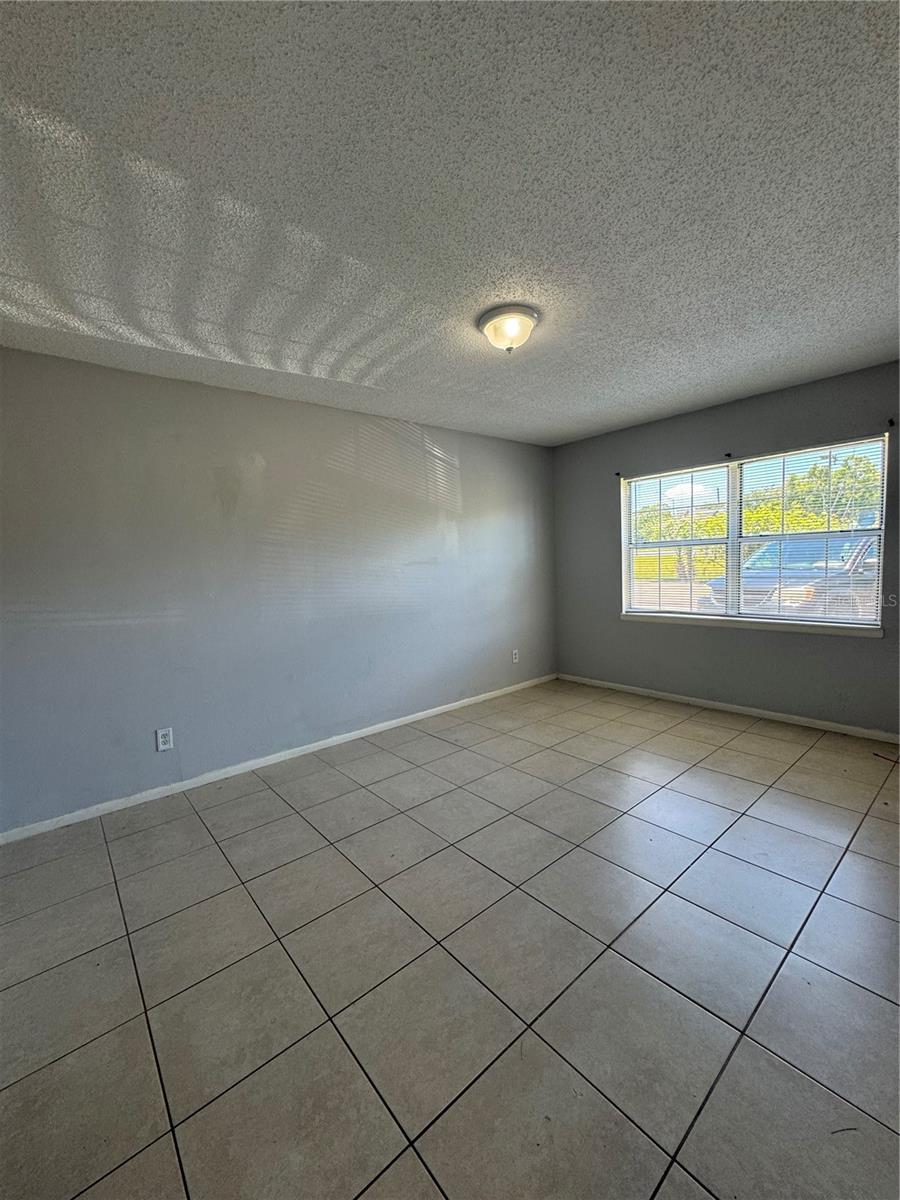 Image 10 of 12 For 1000 Semoran Boulevard 115