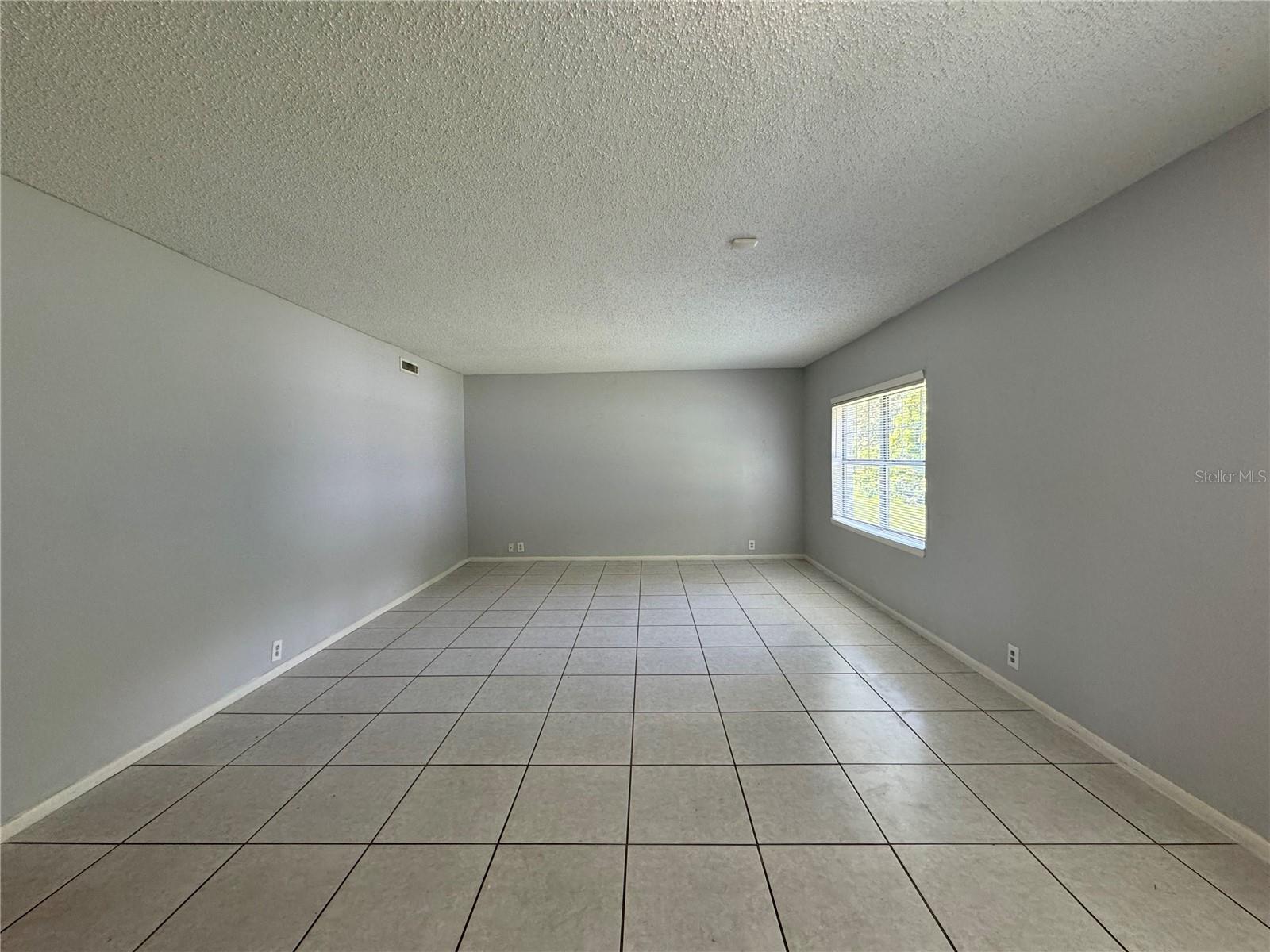 Image 6 of 12 For 1000 Semoran Boulevard 115