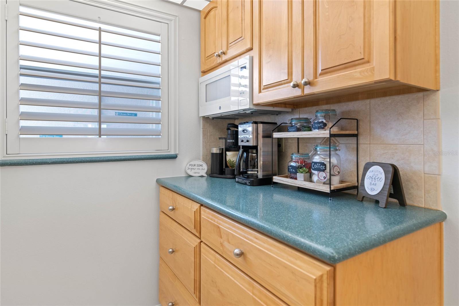 Image 12 of 40 For 4153 Atlantic Avenue 2120
