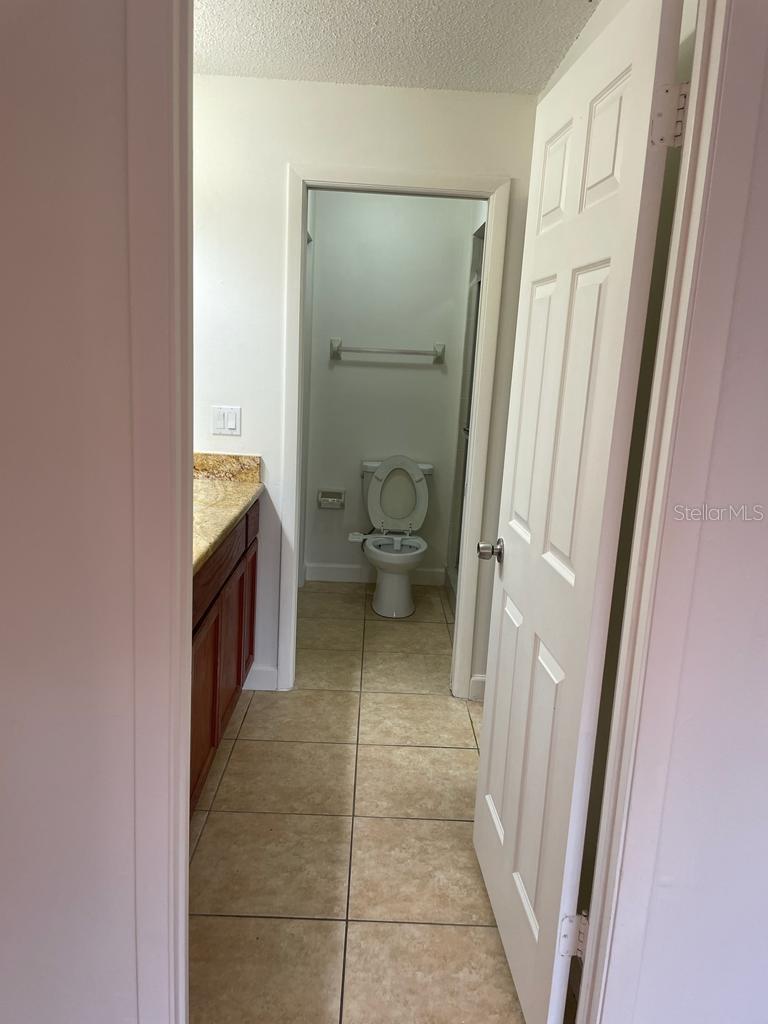 Image 13 of 13 For 5173 Vineland Road 207
