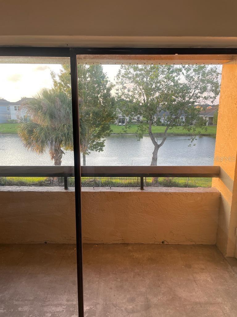 Image 6 of 13 For 5173 Vineland Road 207
