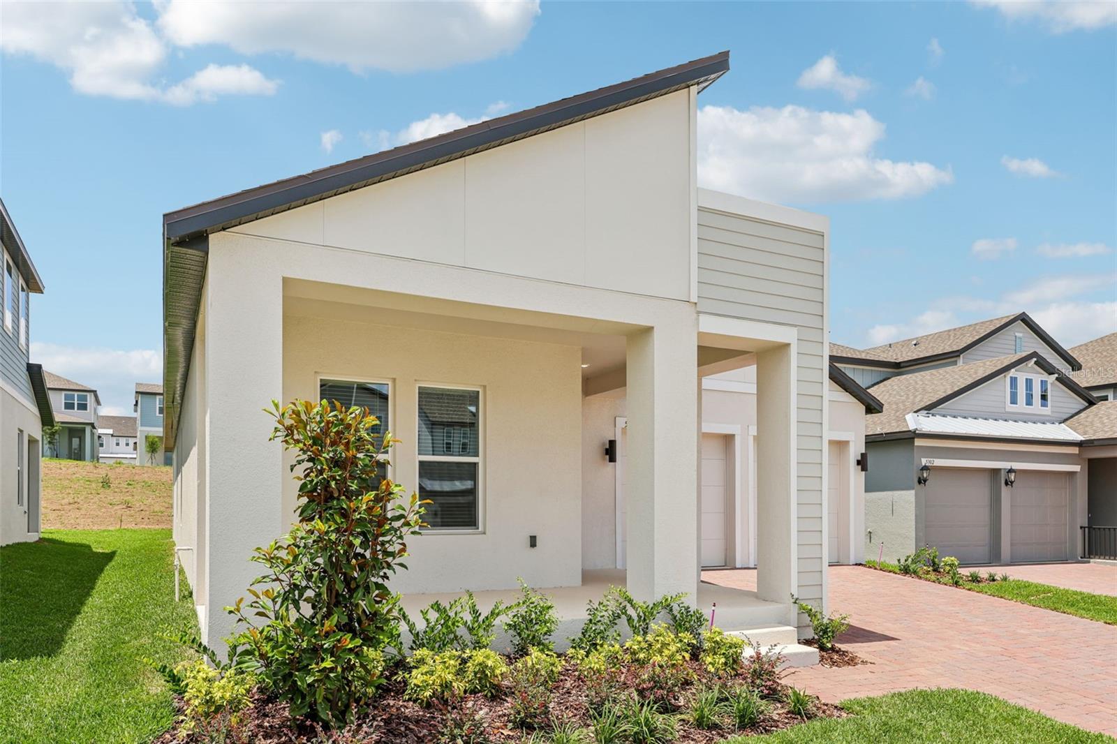 Image 3 of 48 For 5308 Citrus Leaf Boulevard