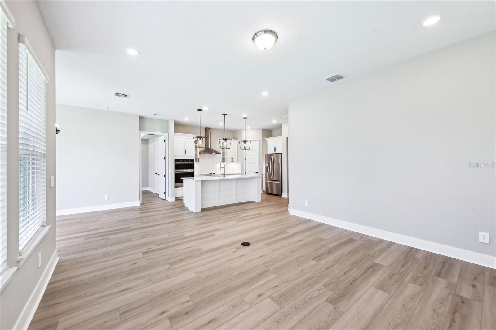 Image 5 of 48 For 5308 Citrus Leaf Boulevard