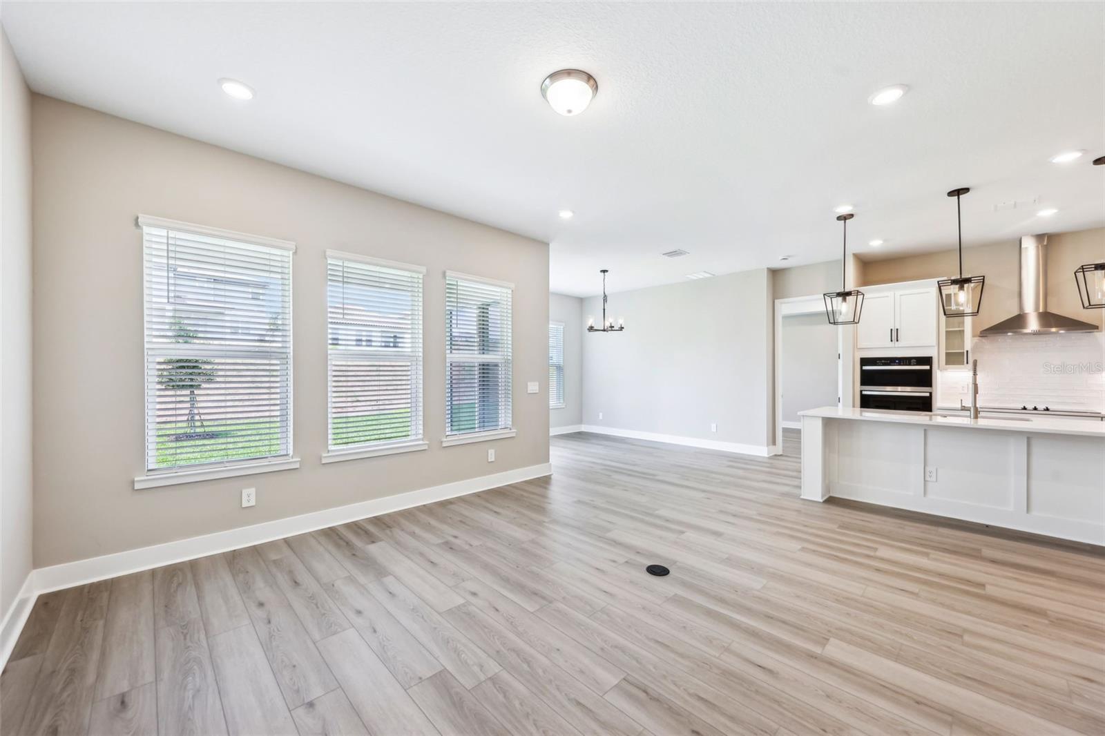Image 6 of 48 For 5308 Citrus Leaf Boulevard