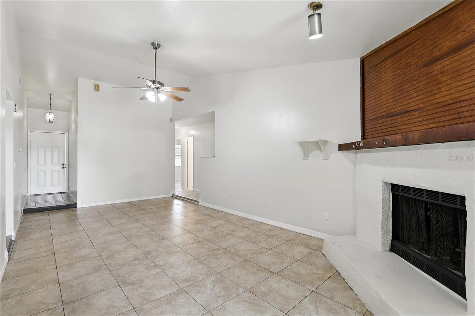 Image 10 of 33 For 28 Lancelot Avenue