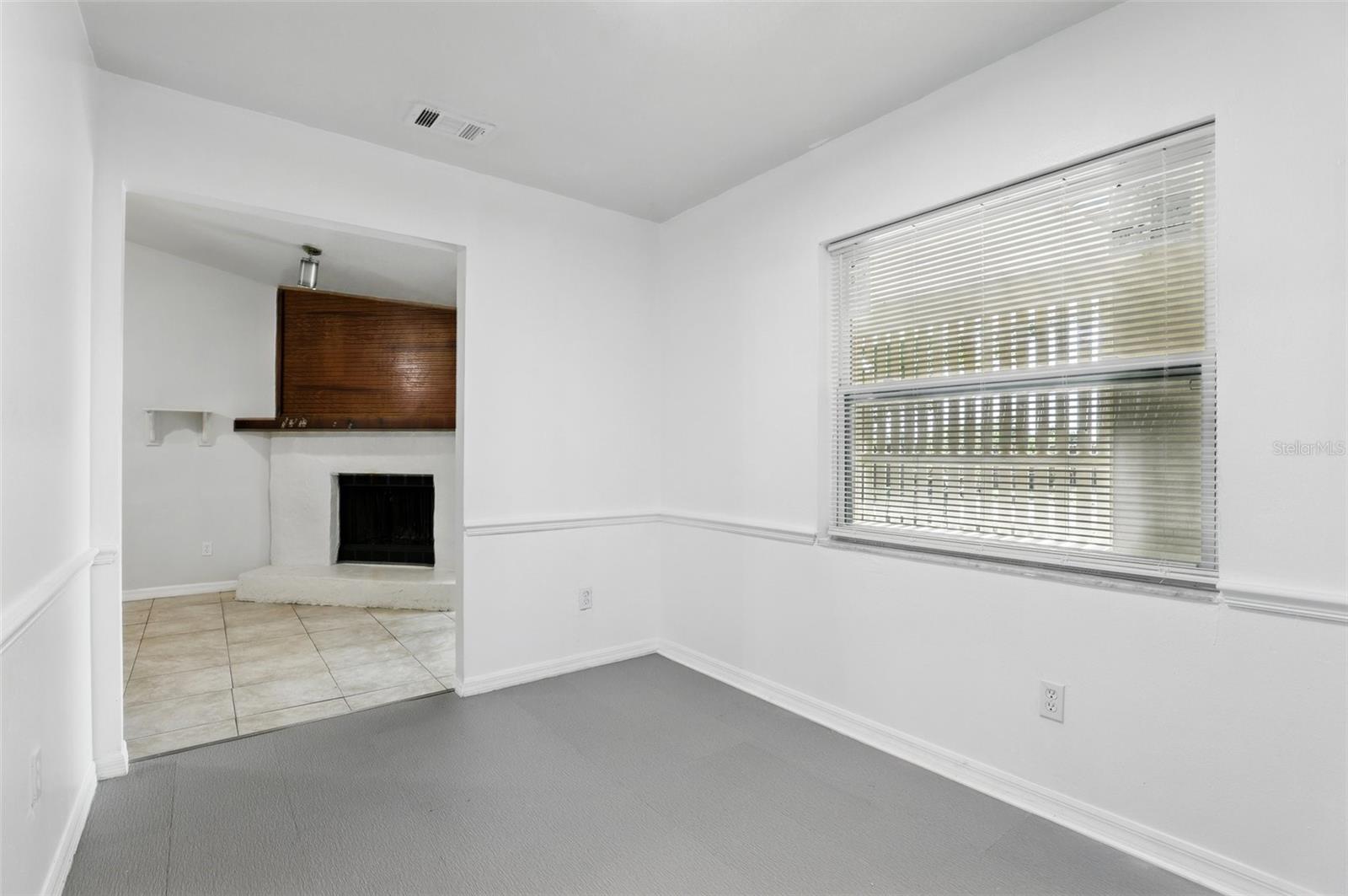 Image 17 of 33 For 28 Lancelot Avenue