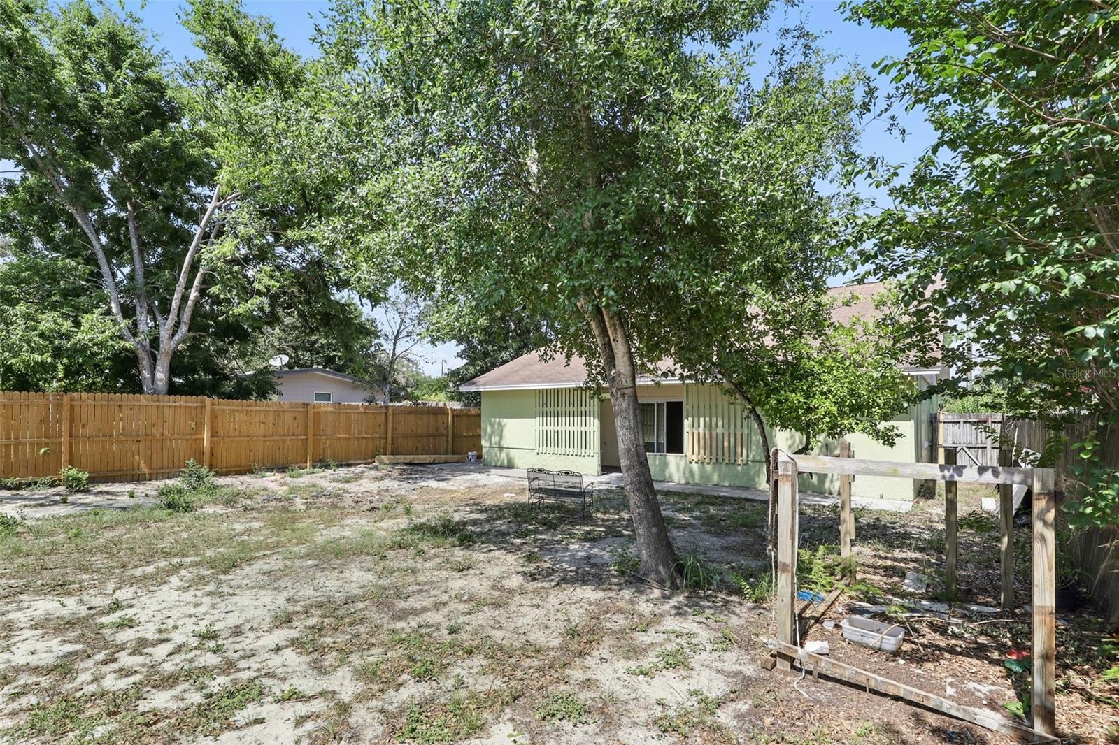 Image 33 of 33 For 28 Lancelot Avenue