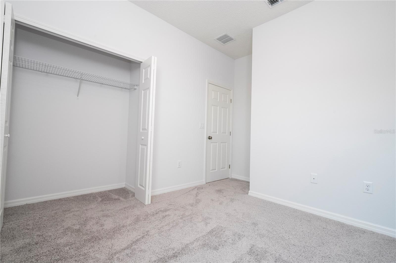 Image 35 of 41 For 873-875 Colville Drive