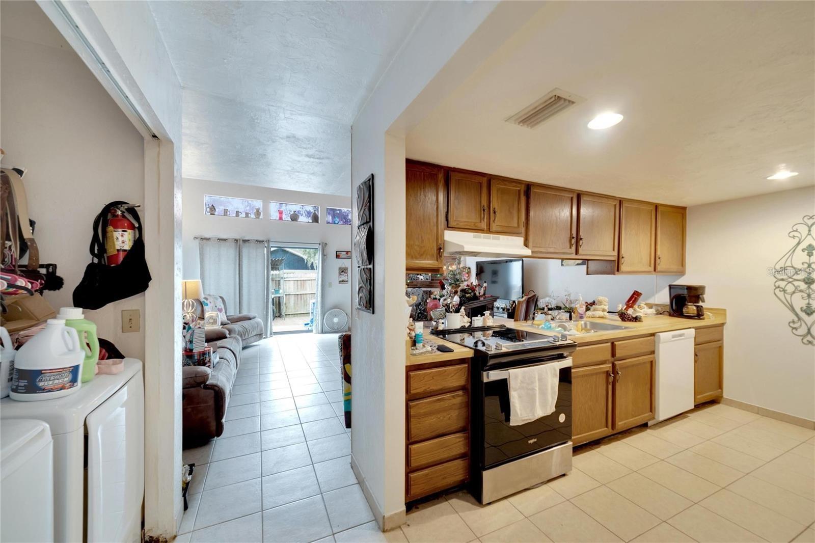 Image 10 of 43 For 2826 Ne 7th Street