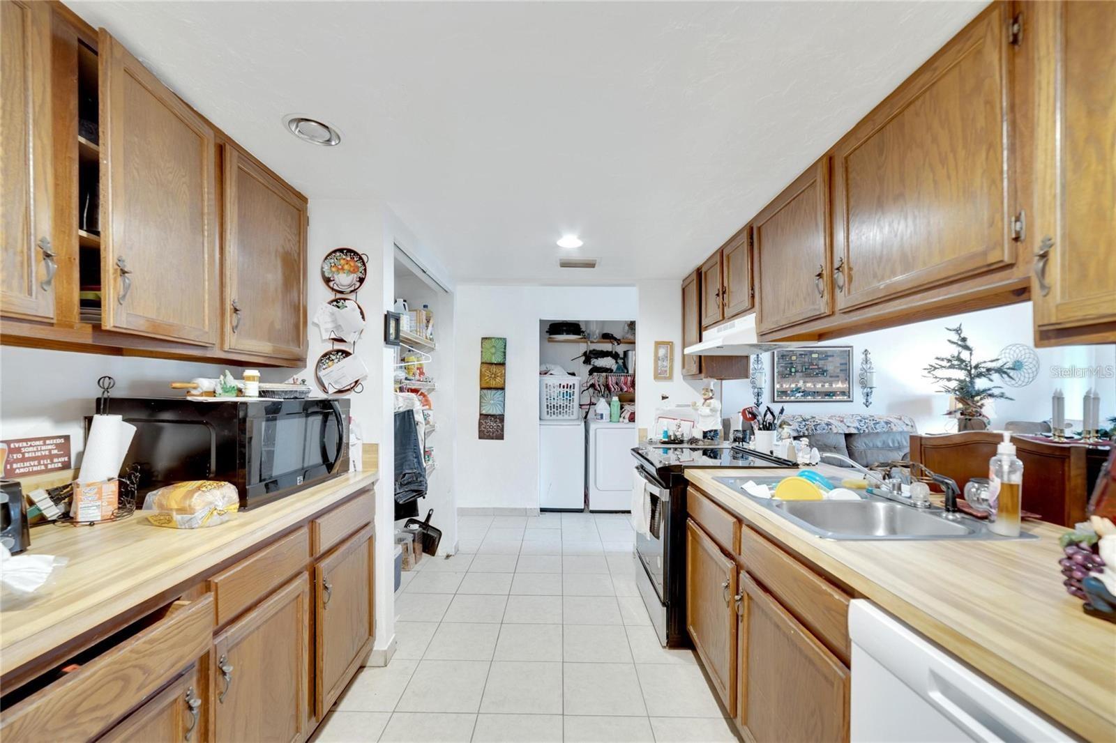 Image 14 of 43 For 2826 Ne 7th Street