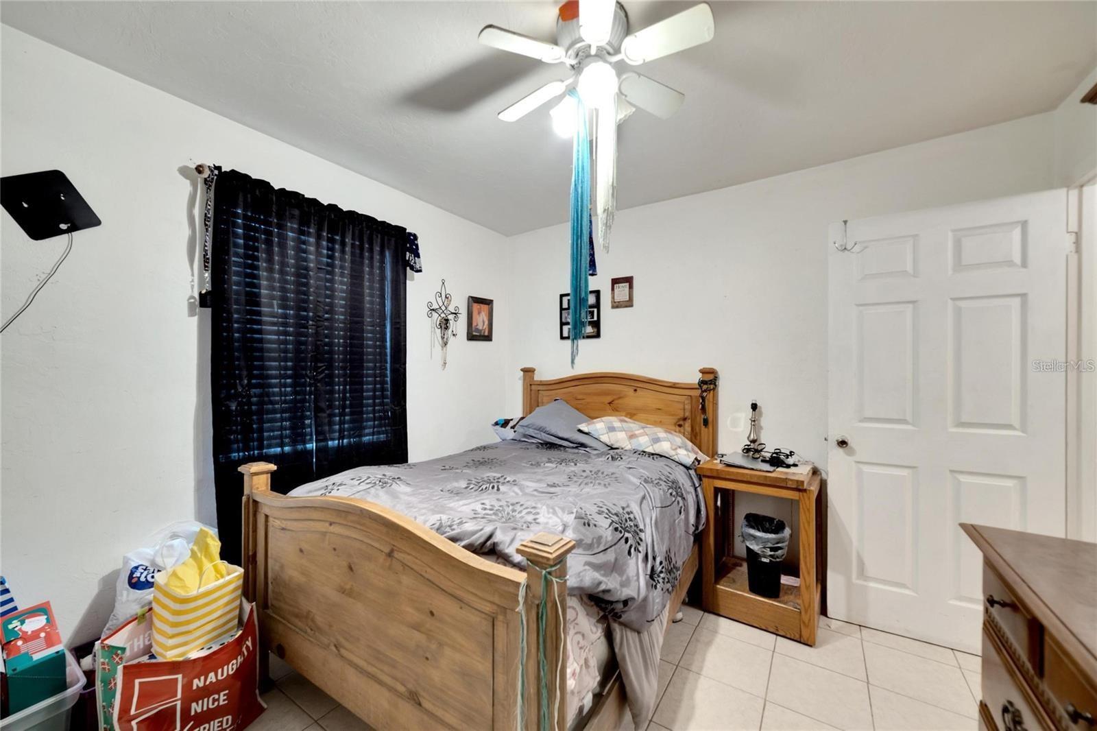 Image 20 of 43 For 2826 Ne 7th Street