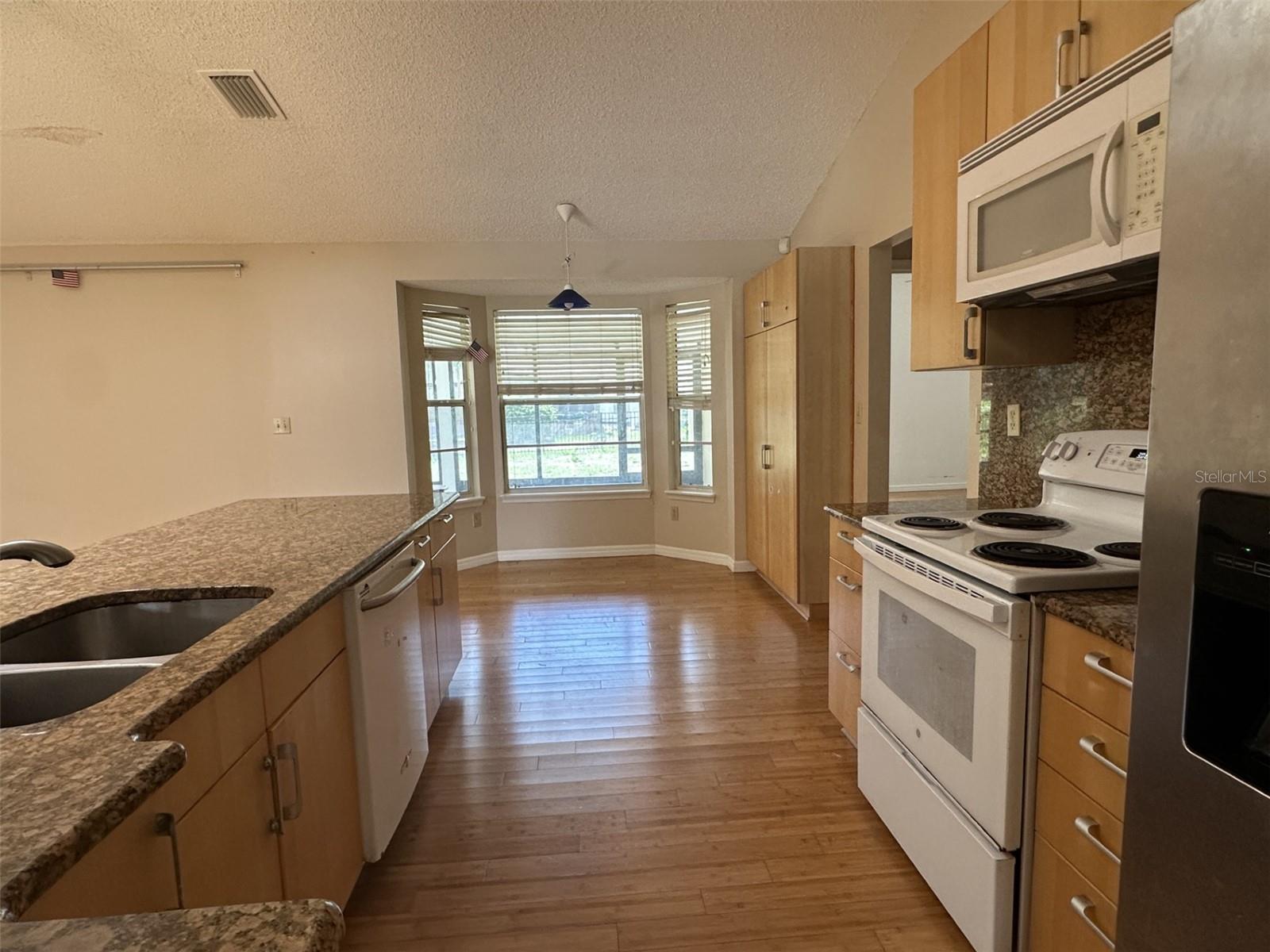 Image 12 of 27 For 6610 Pampus Drive