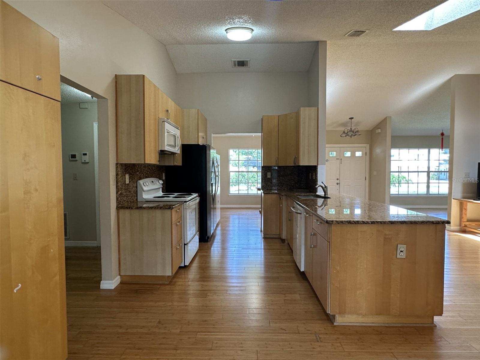 Image 13 of 27 For 6610 Pampus Drive