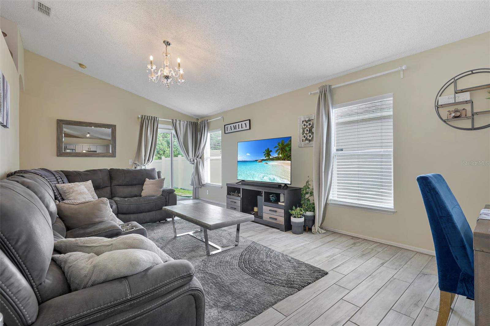 Image 12 of 43 For 1429 Carey Glen Circle