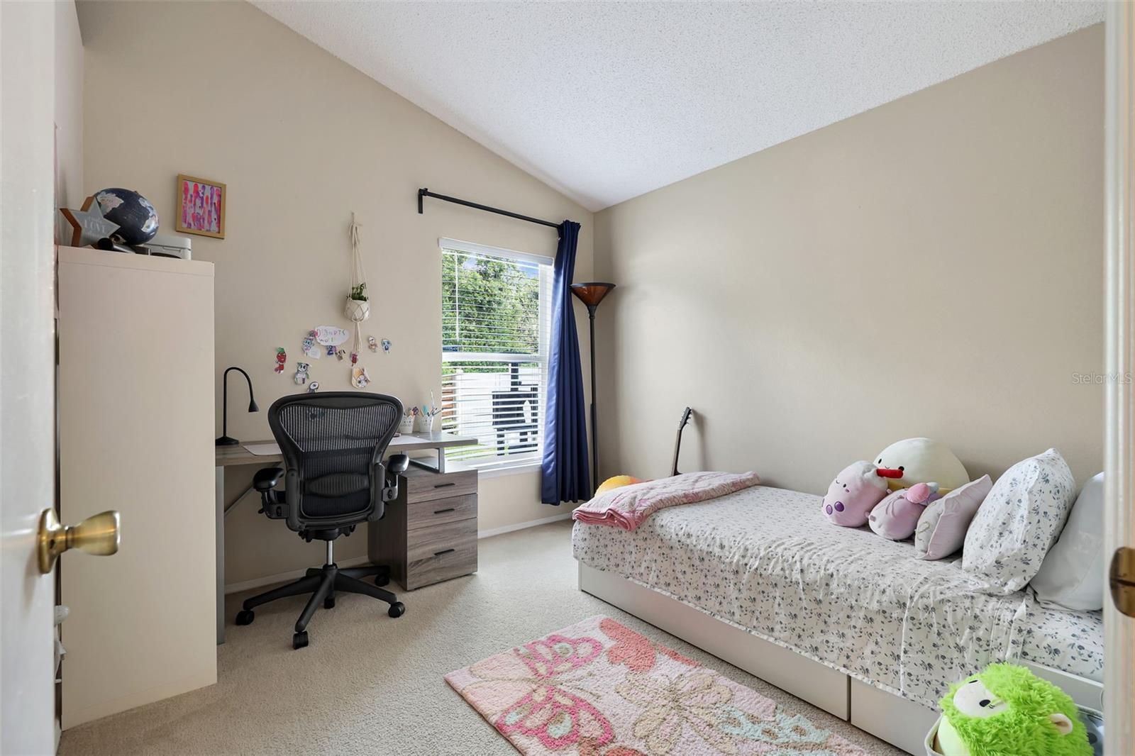 Image 17 of 43 For 1429 Carey Glen Circle