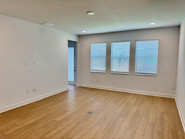 Image 10 of 29 For 16851 Muskgrass Drive