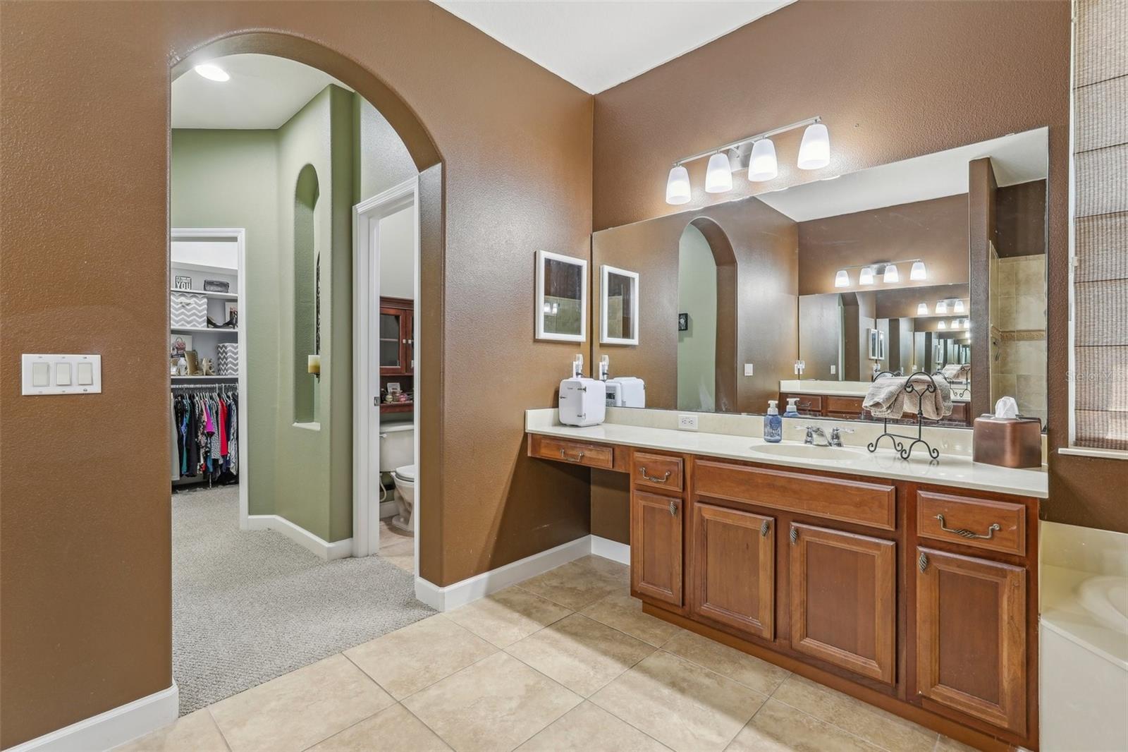 Image 10 of 35 For 827 Timber Isle Drive