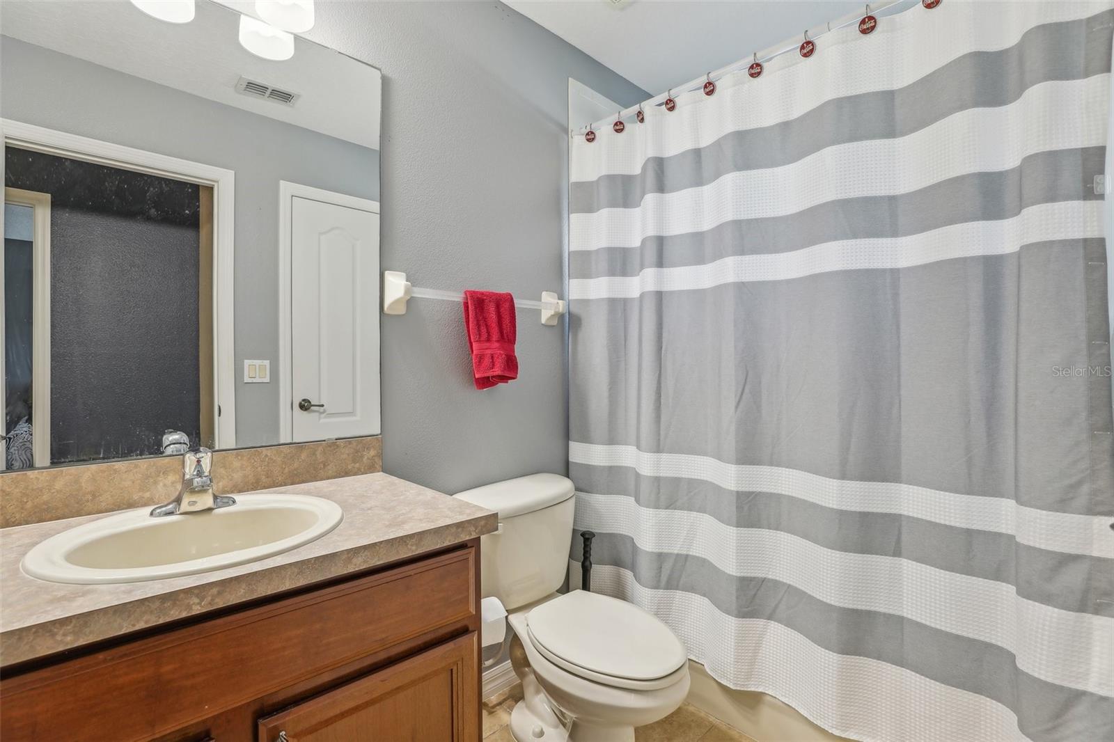 Image 23 of 35 For 827 Timber Isle Drive