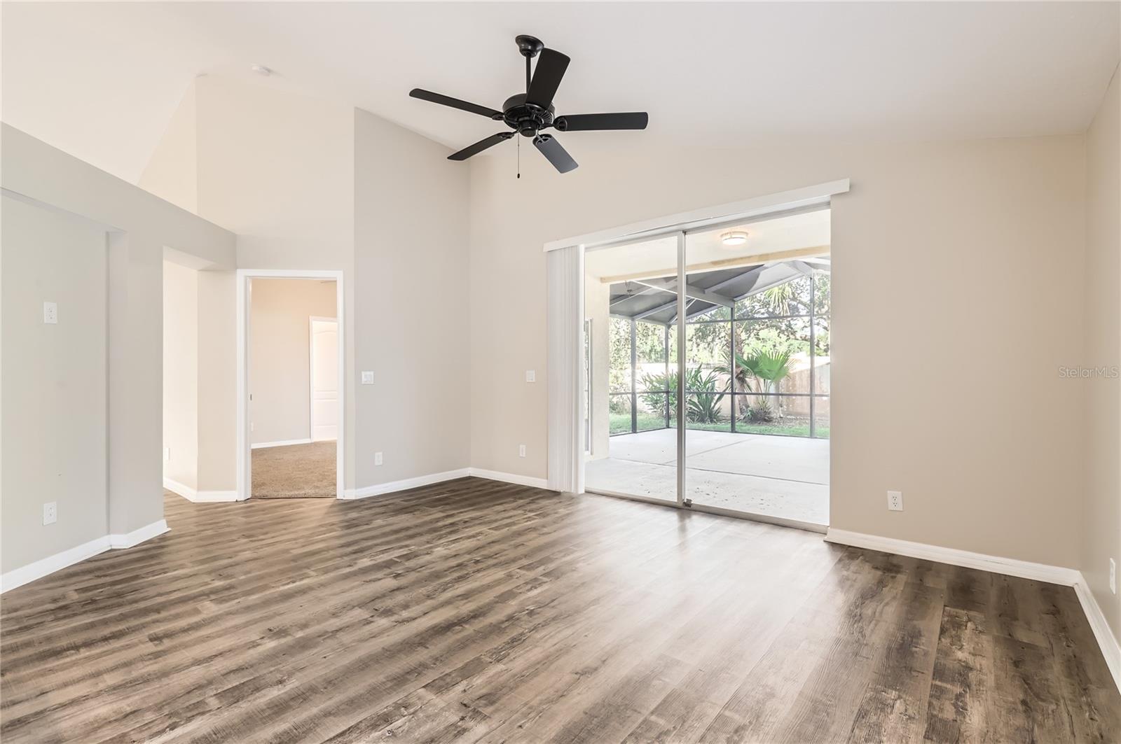 Image 14 of 28 For 4305 Balmoral Court