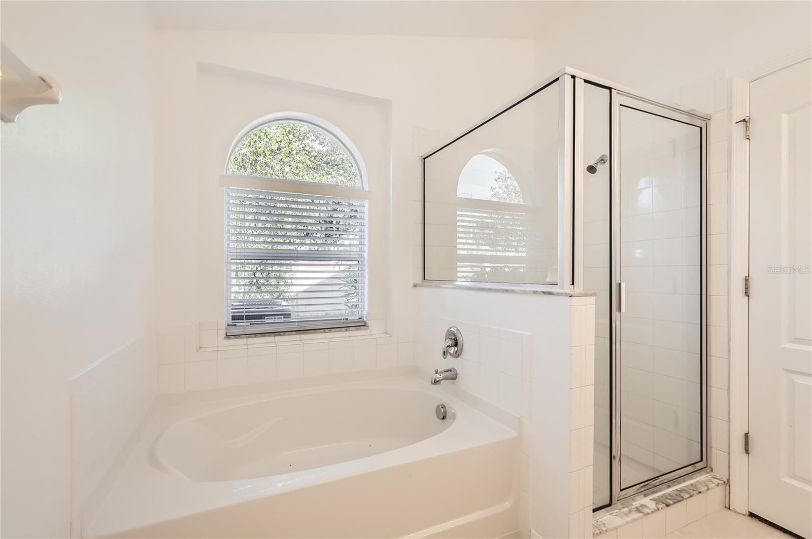 Image 22 of 28 For 4305 Balmoral Court