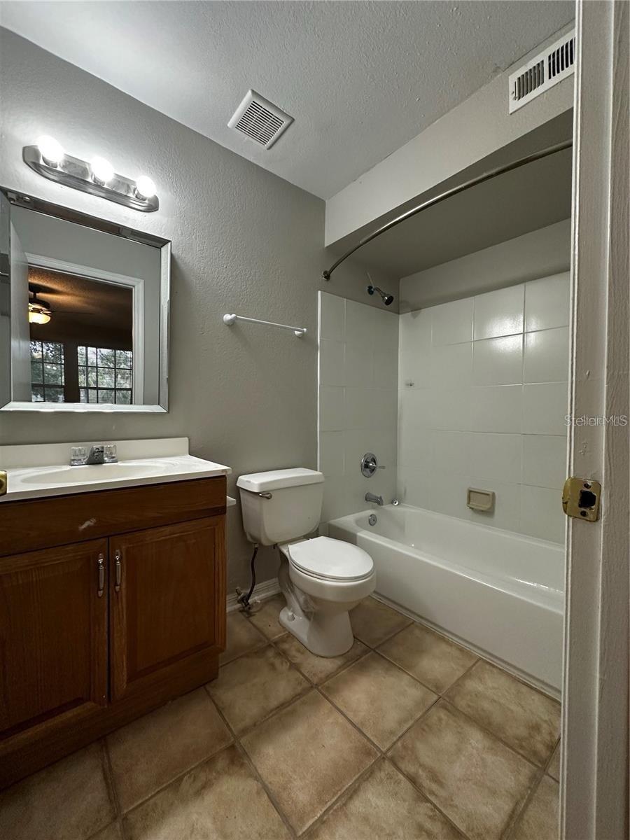 Image 13 of 18 For 6166 Westgate Drive 204