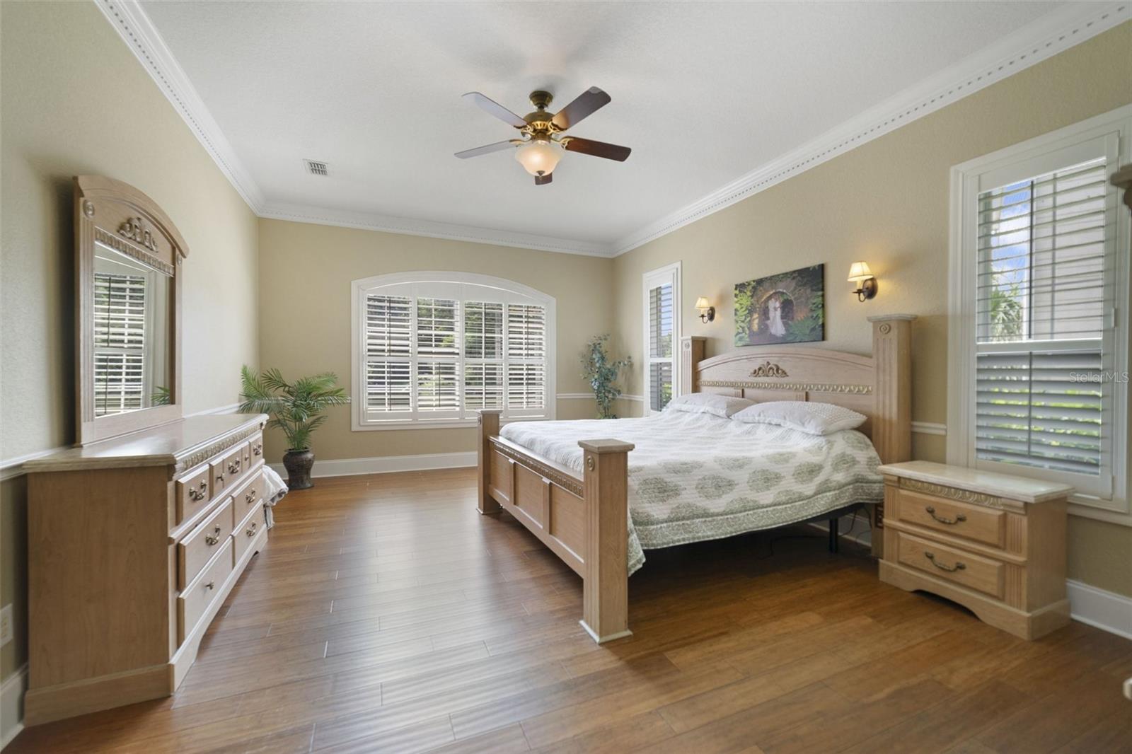 Image 11 of 37 For 1425 Riviera Drive