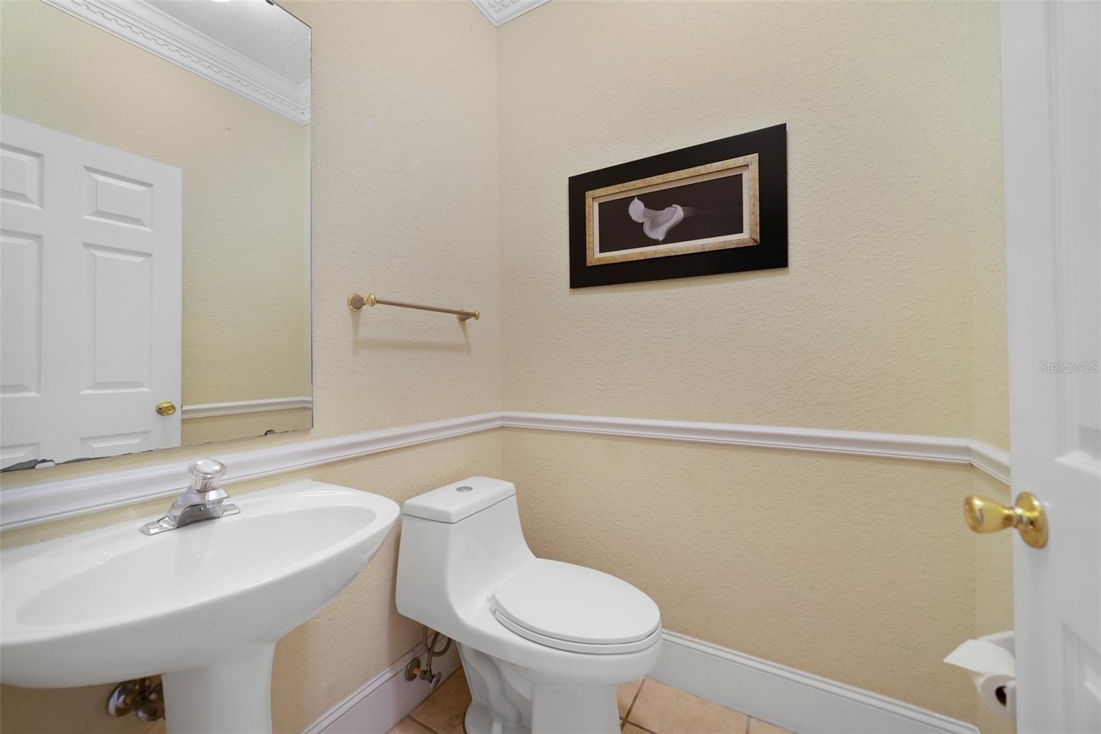 Image 26 of 37 For 1425 Riviera Drive