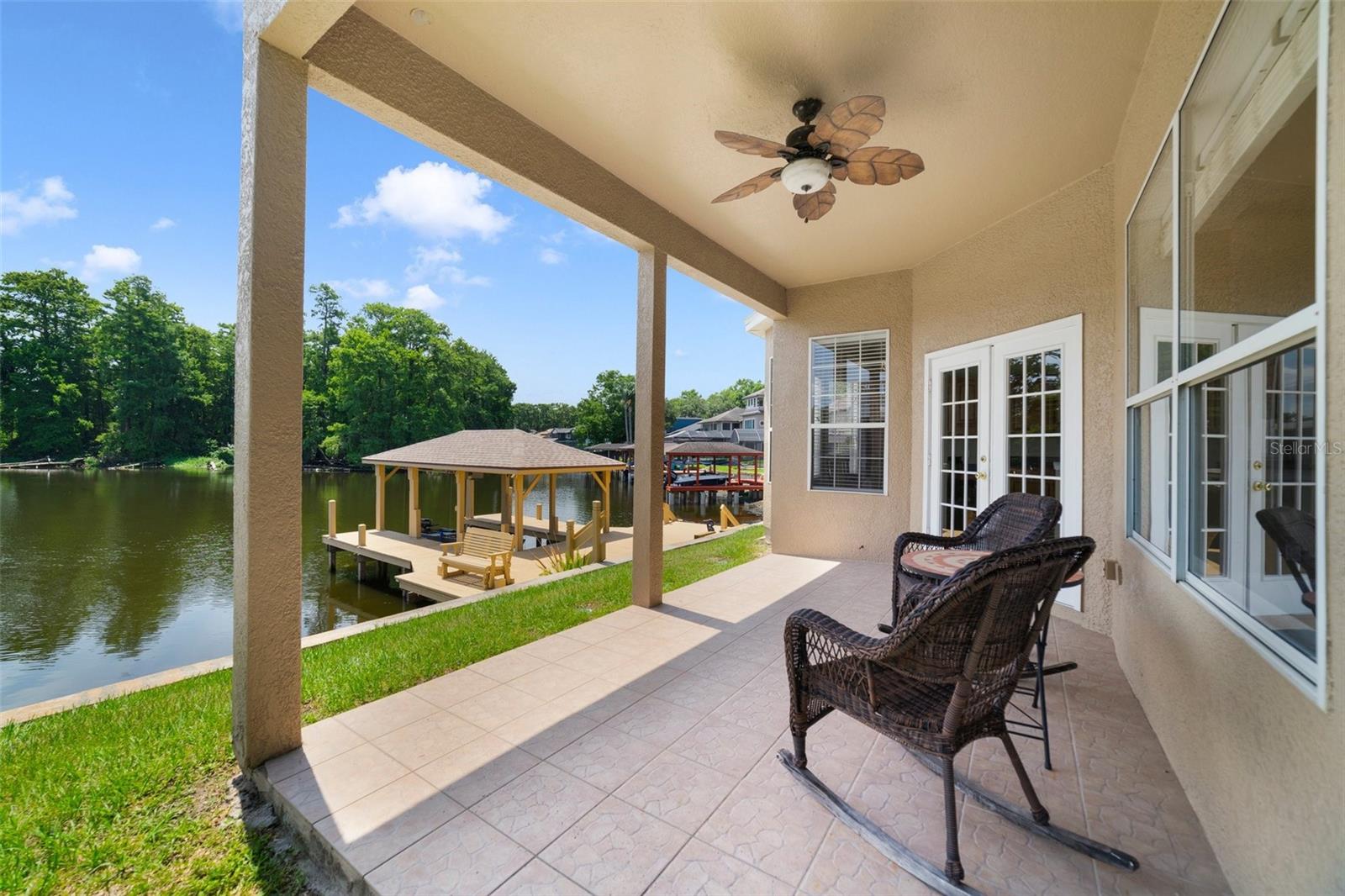 Image 3 of 37 For 1425 Riviera Drive