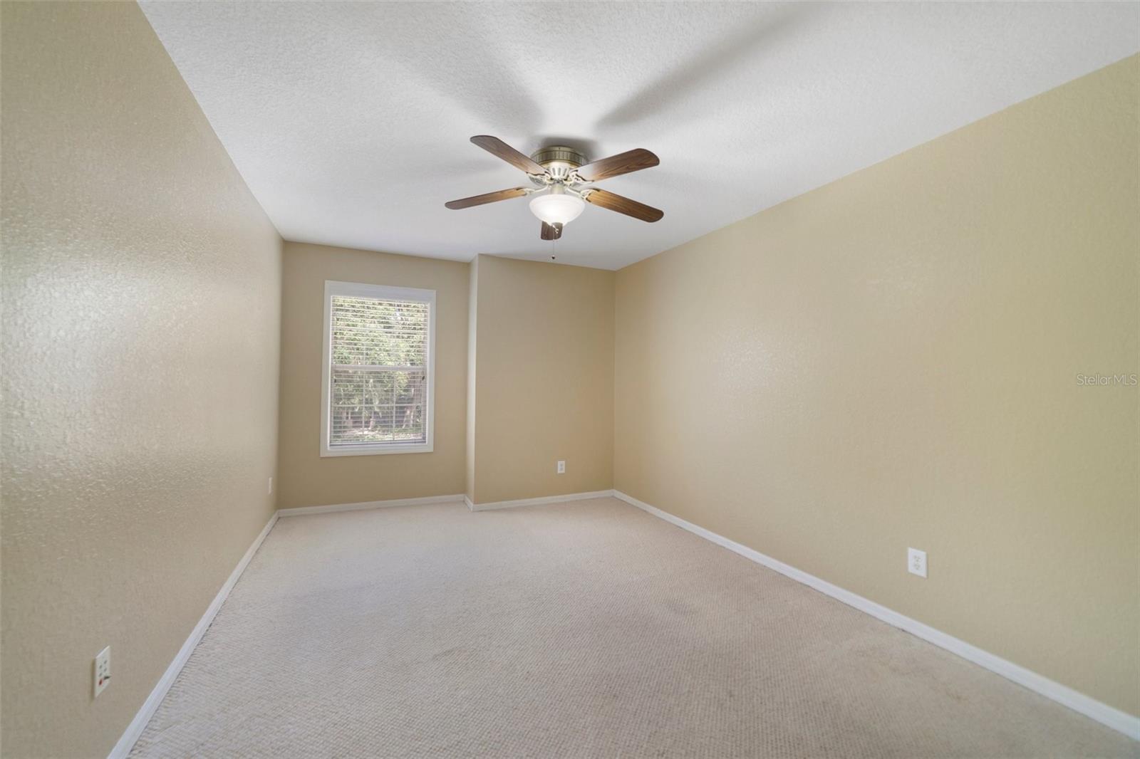 Image 35 of 37 For 1425 Riviera Drive